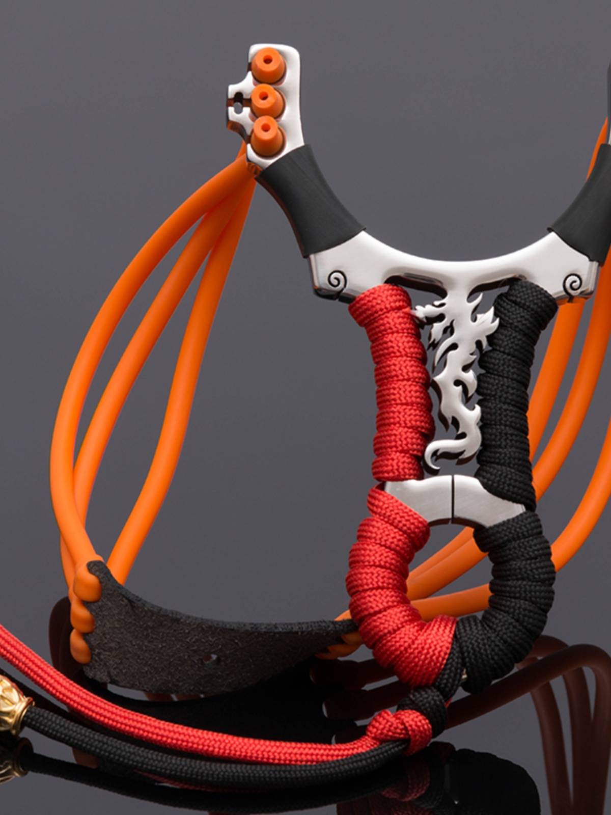 Stainless steel straight slingshot High -precision high -precision powerful new dragon traditional 6 -share ammunition adult special play pigeon