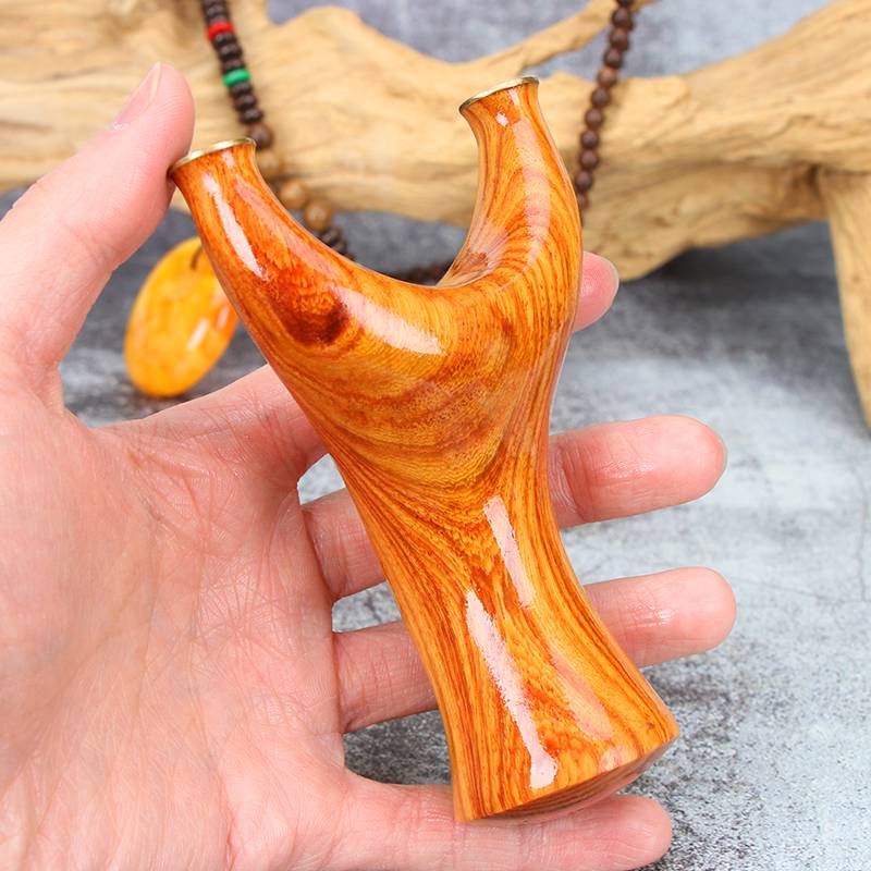 the stinger of the stinger's wood, the wood of the wood, the counter-twirling slinging bow, is right outside