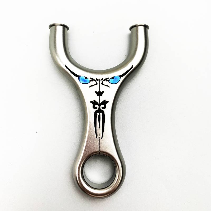 Little Monster slingshot titanium alloy TC21 Disassembling round support head outdoor high accuracy, large power, straight board flying tiger flat skin