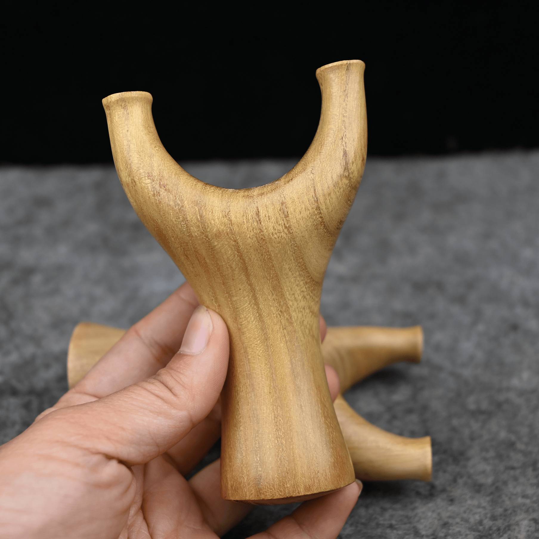 Solid wood rosewood slingshot reflection does not fall off the fur and fly tiger fork flat rubber band -bombs outdoor competitive accurate fork