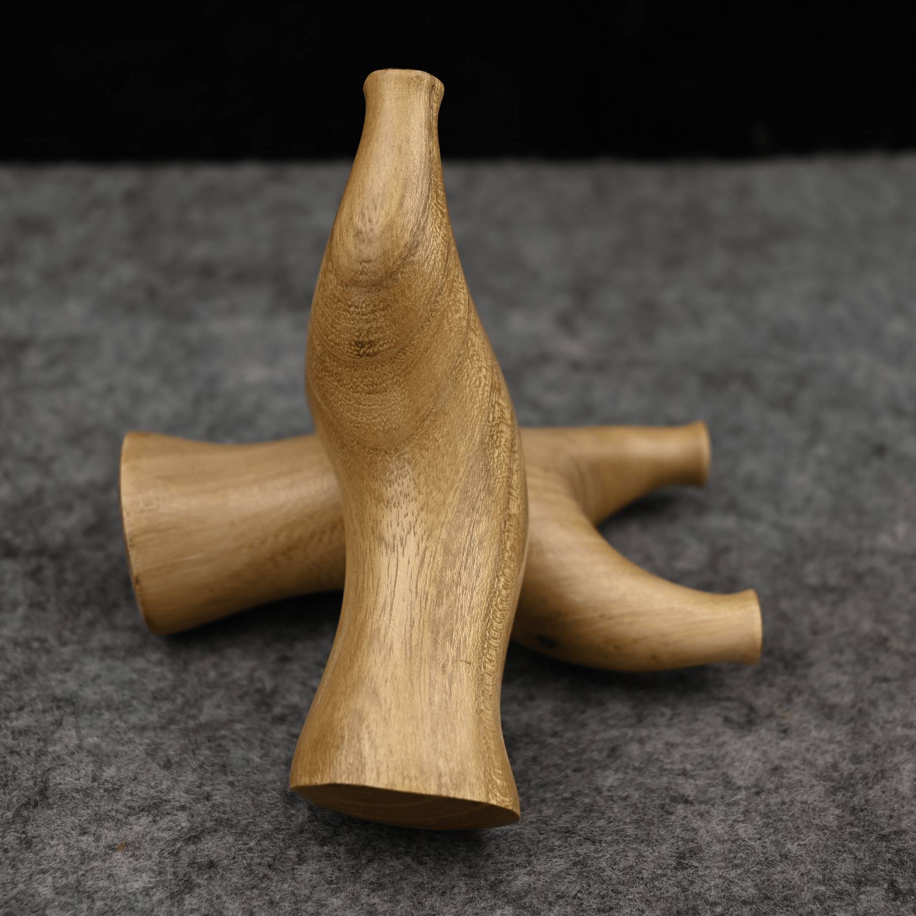 Solid wood rosewood slingshot reflection does not fall off the fur and fly tiger fork flat rubber band -bombs outdoor competitive accurate fork