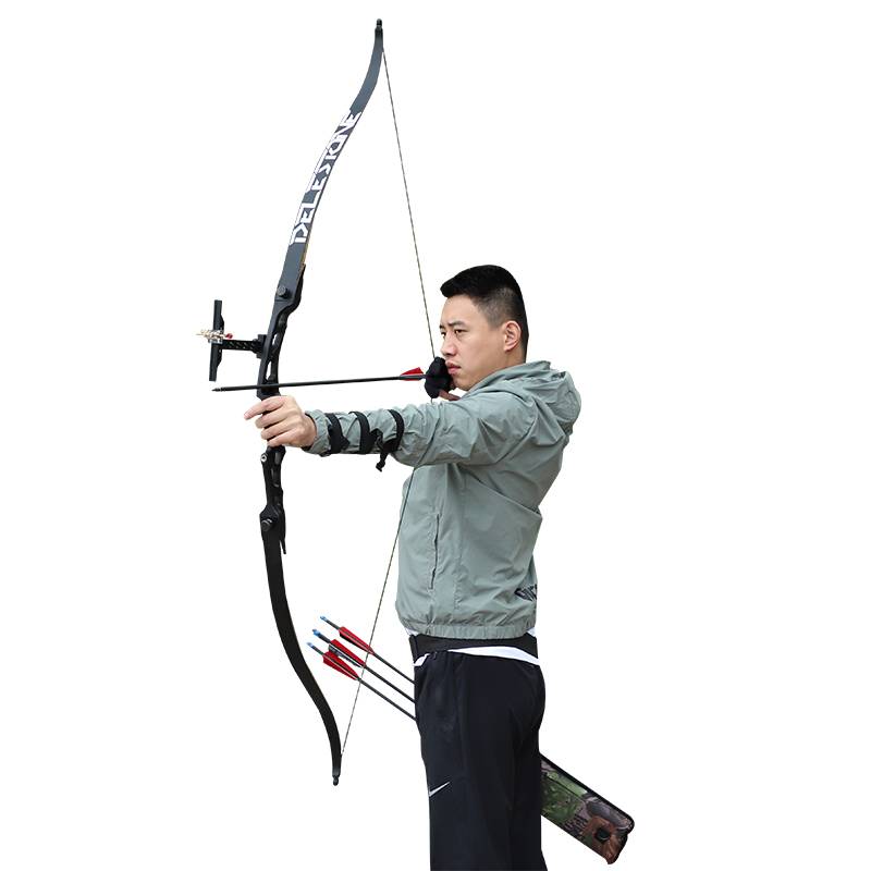 18 POUNDS OF BOWS FOR THE NEW PRACTICE AT THE ARROWS RACES WITH ARROWS AND ARROWS