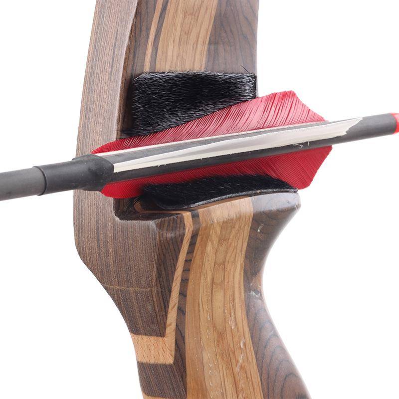 Genuine beautiful hunting bow and arrow arrow arrow platform outdoor bow arrow integrated fur arrow platform real feather arrow available