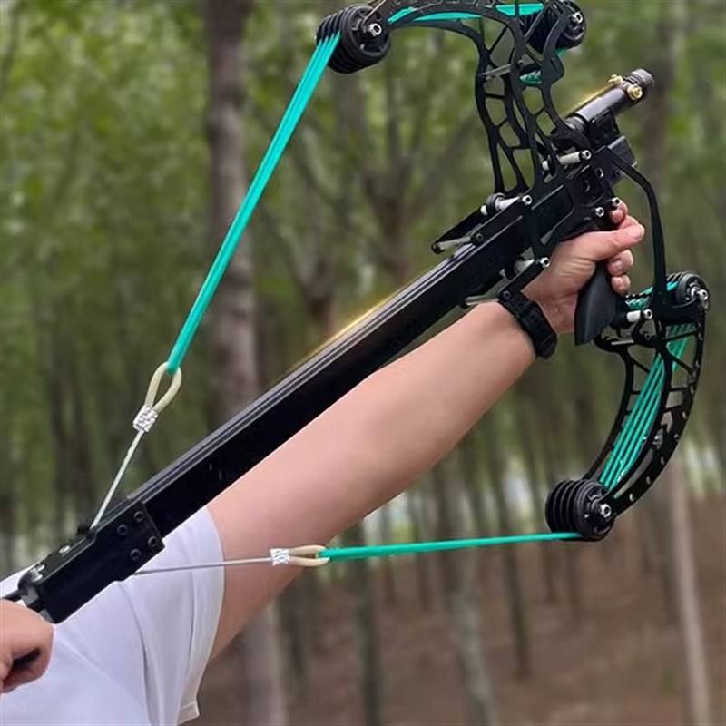 Wei 0 uses hair metal composite bow steel beads to shoot arrows two consecutive outdoor F high -precision laser aiming at super long 5 power bombs