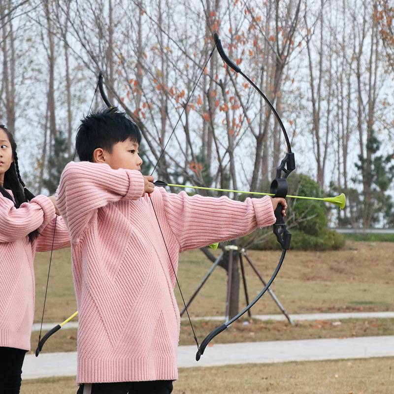 Children's safety bow and arrow toy shooting sports suction cup suction bow and arrow set Scenic area park stall game archery target