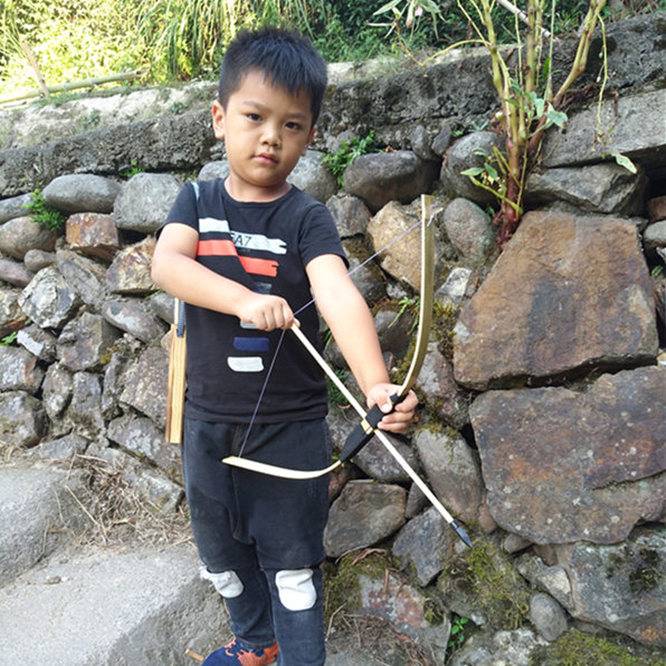 Children's bow, arrow toy, bamboo, wood, small bow and arrow shooting arrow gaming gaming lane with kindergarten outdoor equipment without harm