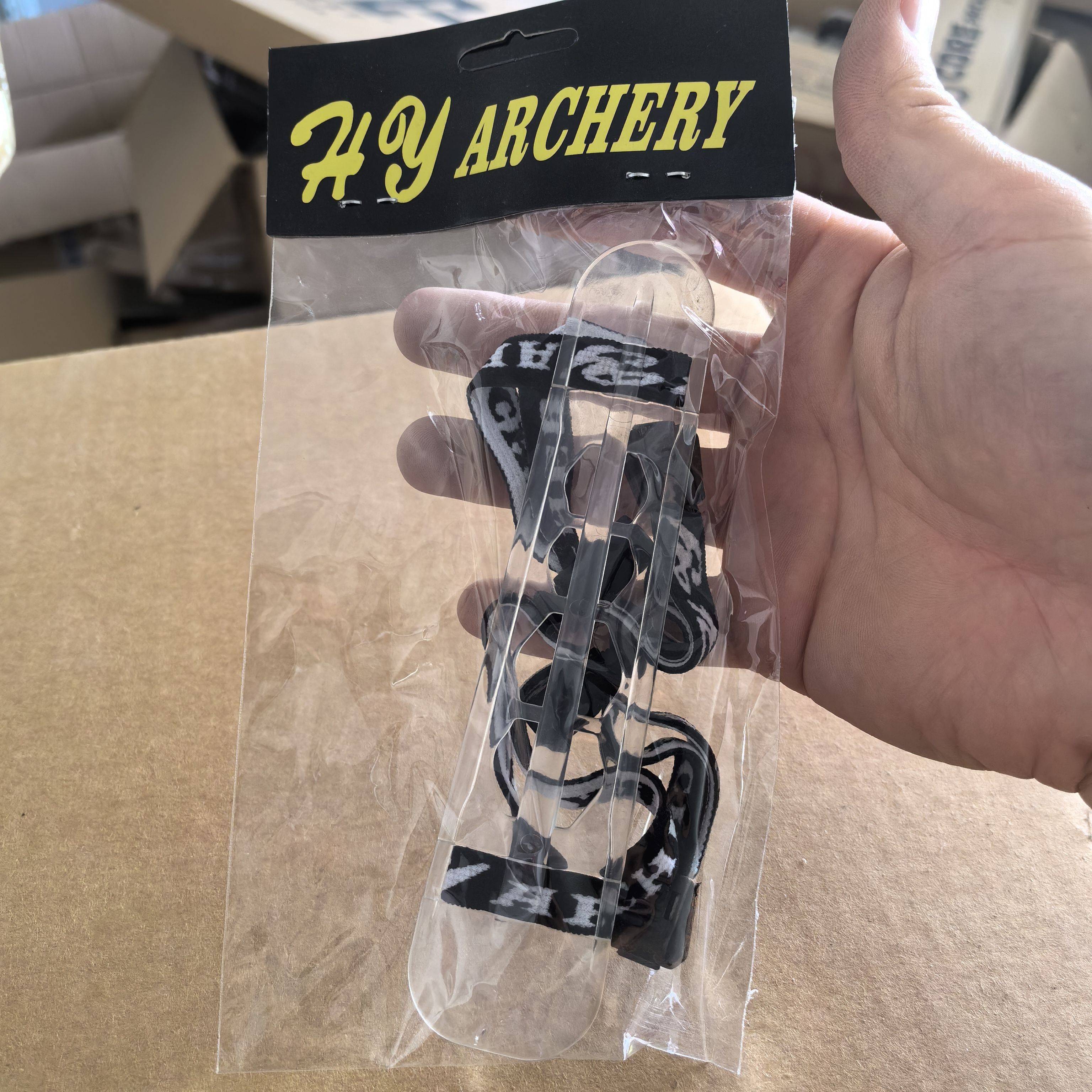 Archery plastic material care arms reflection bow composite bow to protect the arm protection bust special offer
