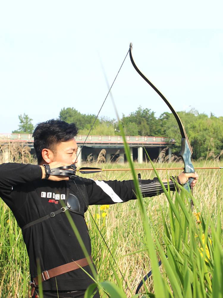 Old Black Lingyun Mai Hunting Bow Spline Outdoor Archery Set Introduction Professional Traditional Black Hunter