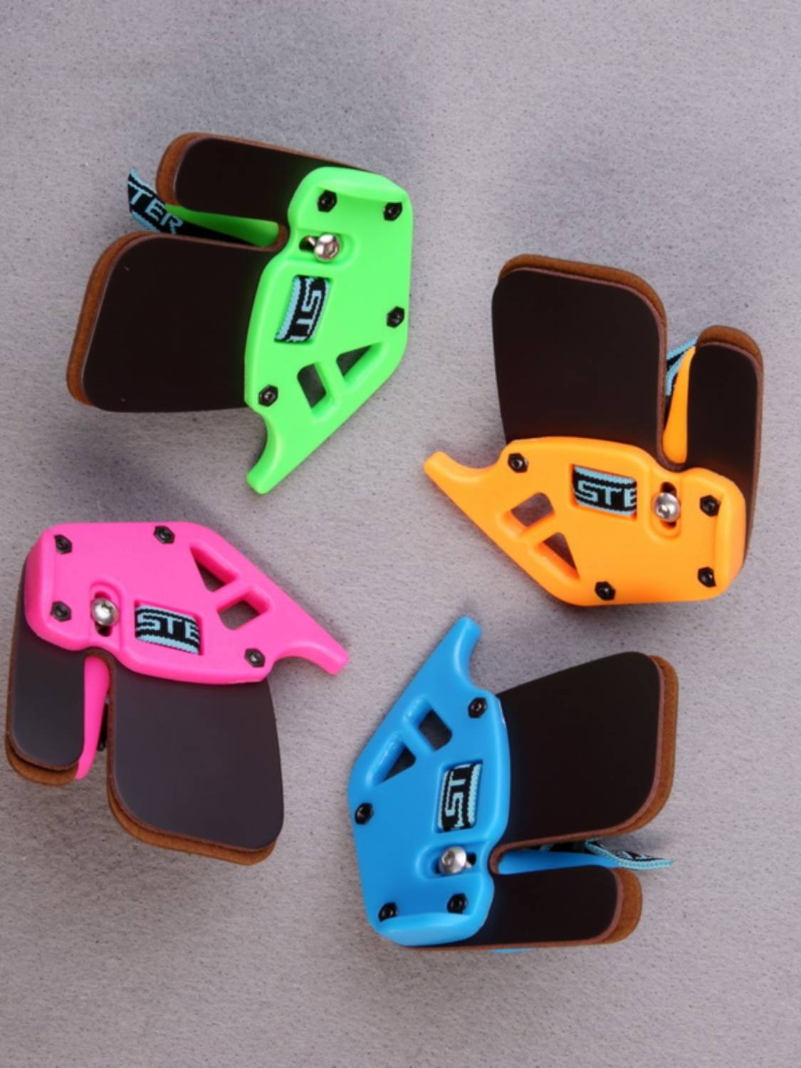 Anti -curvy bow shooting finger bow and arrow leather index finger Bicaster Beca Kuste ASA adult youth children