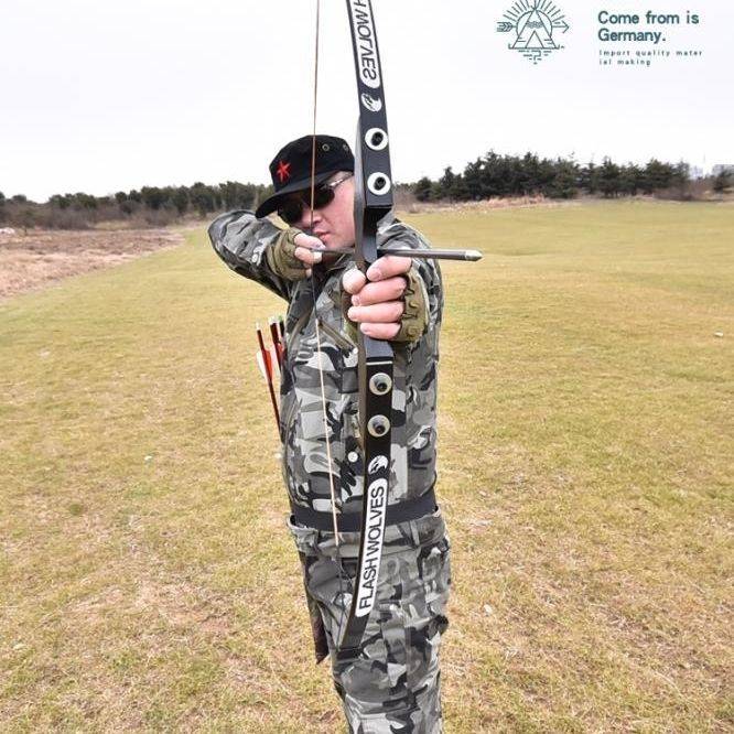 Traditional beauty hunting bow and arrow solid wood outdoor shooting motor equipment split derivative reflection composite children's archery set