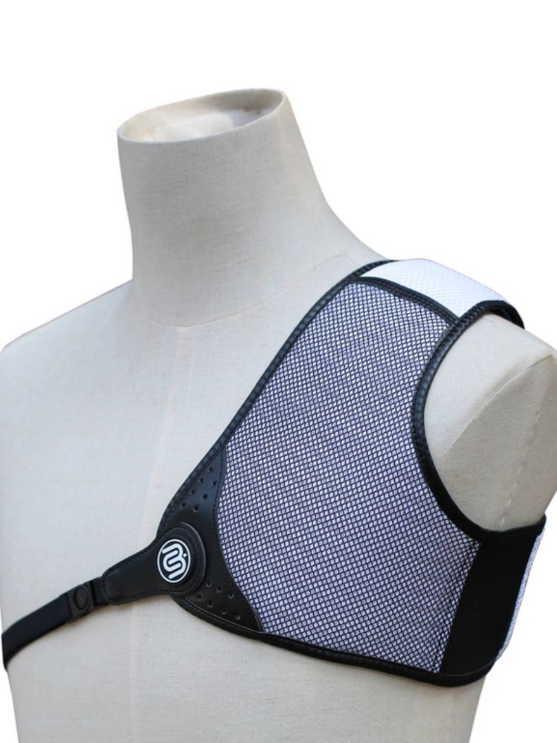 ASA BOW AND ARROW PROTECTION EQUIPMENT FOR THE BICASTER PROFESSIONAL COMPETITION