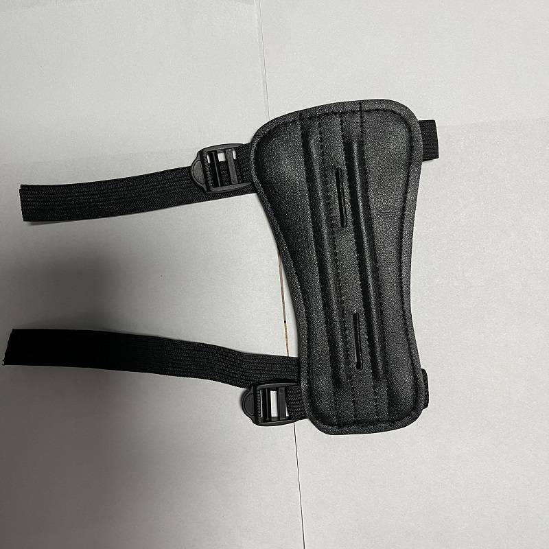Bow arrow children's leather arm care traditional straight pull composite bow shooting sports reflection bow shot shooting arrow protective gear