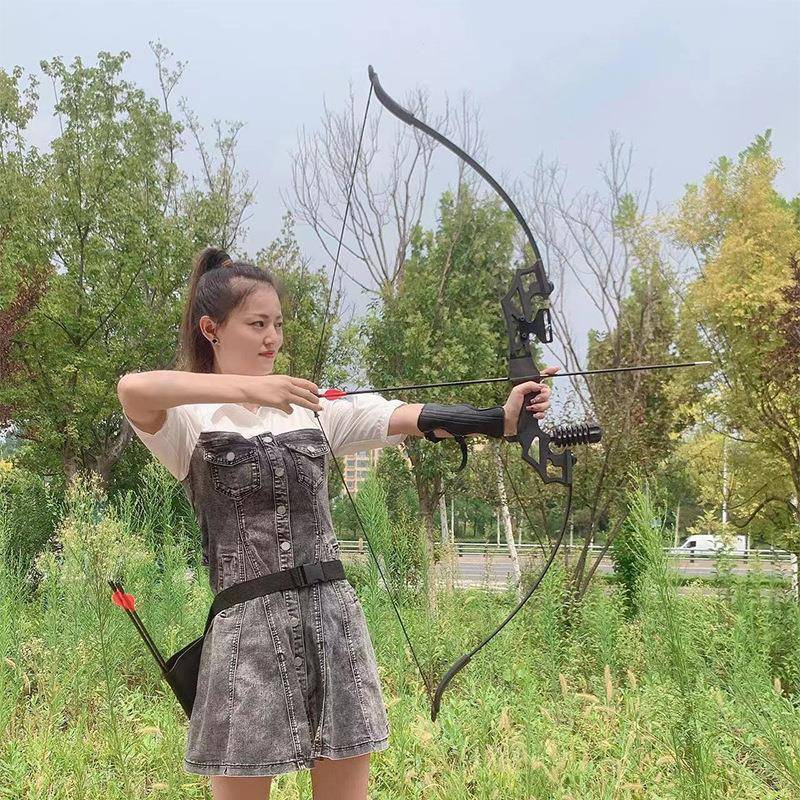 Anti -curved archery equipment Anti -curved bow and arrow offensive bow dual arrow platform left and right hand to pass the user to shoot arrow arrows