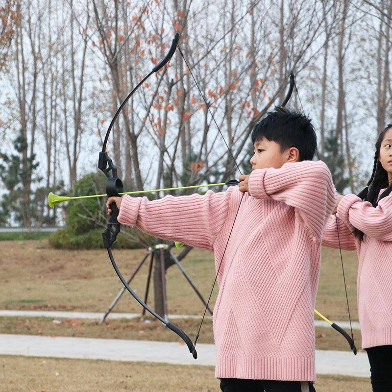 Children's safety bow and arrow toy shooting sports suction cup suction bow and arrow set Scenic area park stall game archery target