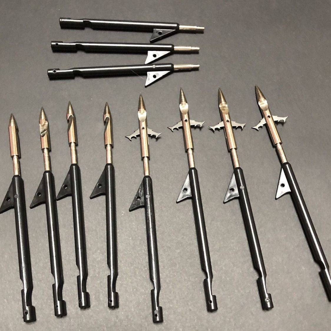 The new bullet dart flying shark dart dart tail shooting fish slingshot special fish dart does not float into the water stable outdoor full set