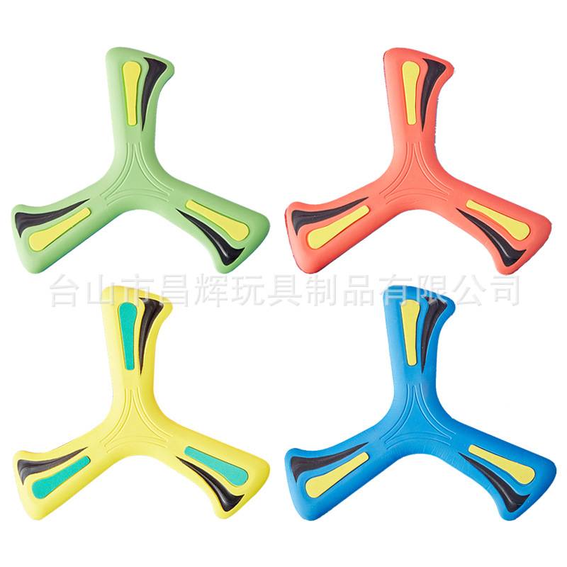 Hot selling cool EVA three -leaf foam hand throwing safe rotary dart boy sports back dart toy retail