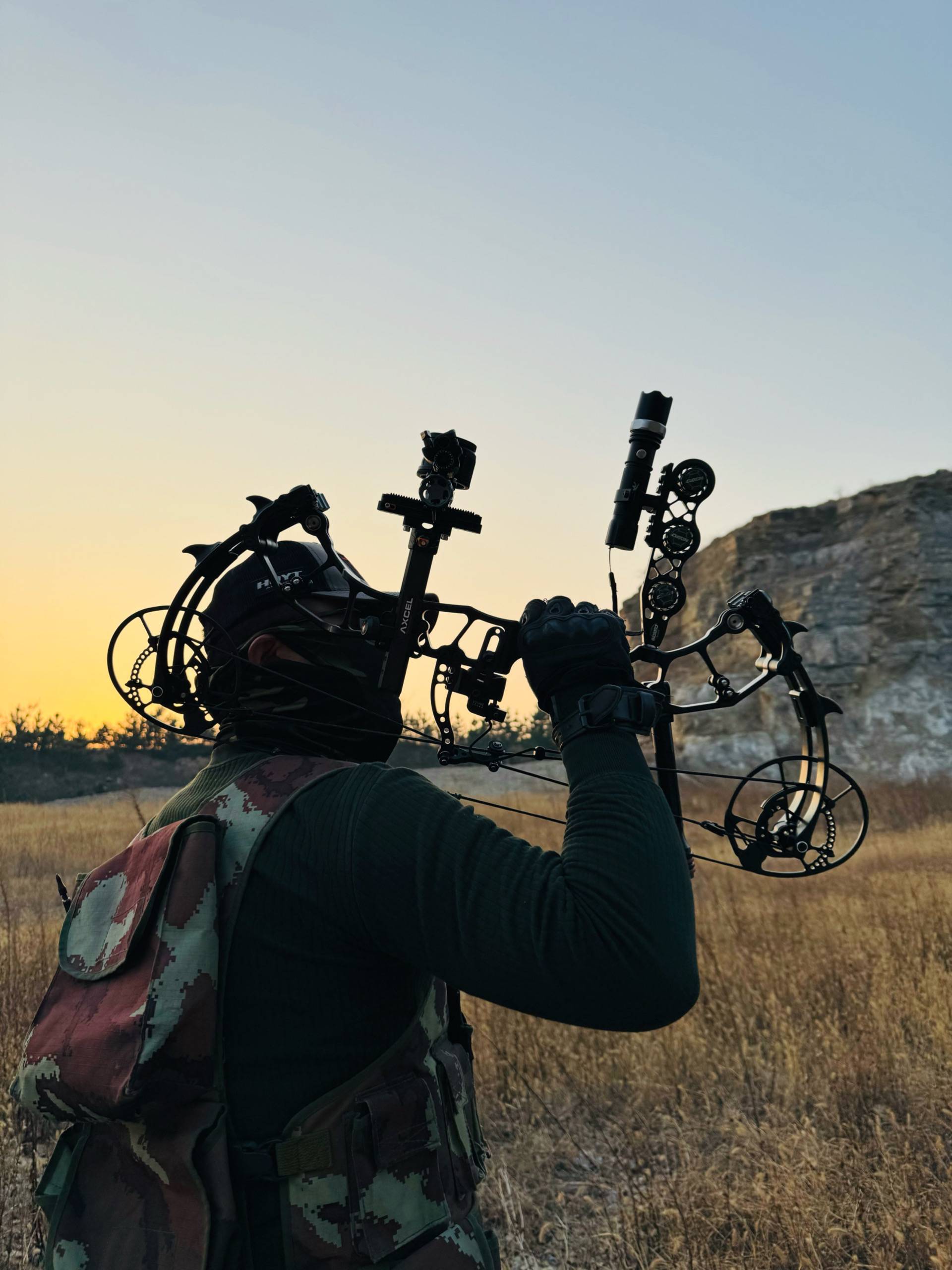 Dulong composite bow venom upgraded version of high -arrow short wheelbase competition competition bow and arrow non -dual -use composite bow