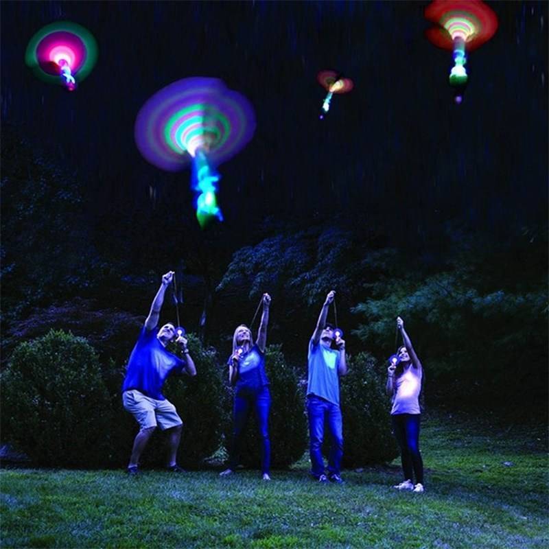 Night -light slingshot Children's Park Creative Gift Pushing Red and Blue Sky Sky Stalls on Sky Children Shooting