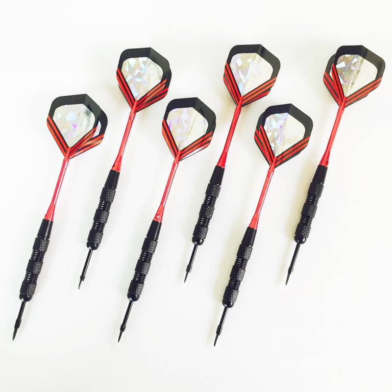 Six pin darts with darts for the Aluminium Dart Race