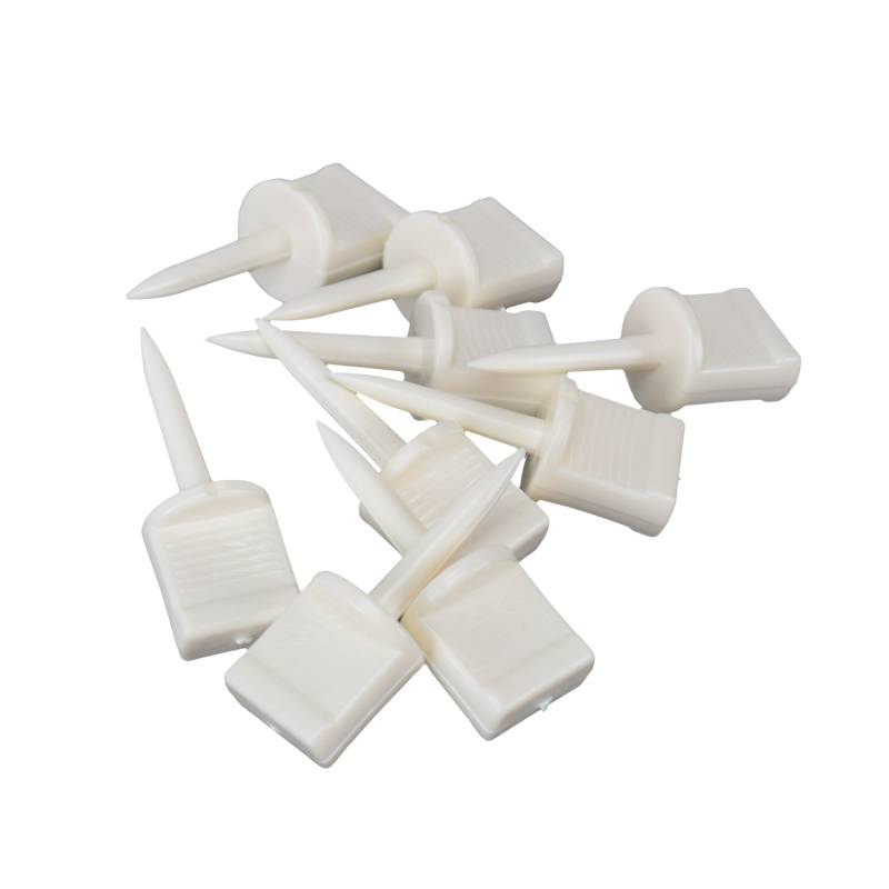 The target nail, black and white-shot arrow and arrow equipment