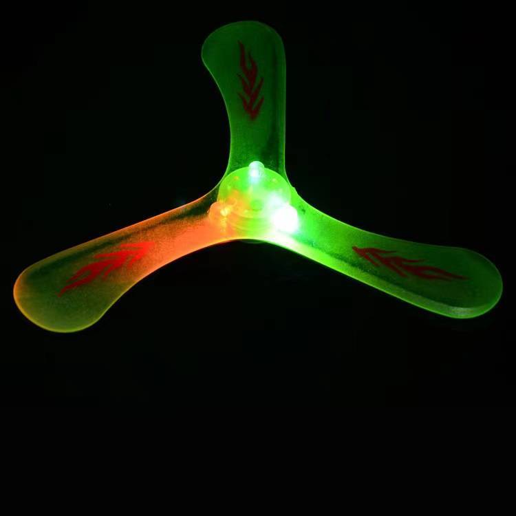 Outdoor Night Light Returning Dart Dart Children's Hands Three -Leaf Triangle Flying Dart Dart Flying Fly Flying to Fitness Toys Dart