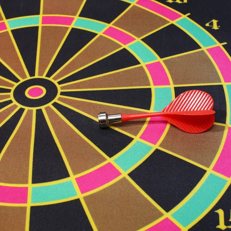 The darts set, the magnetic darts race, the children's body darts, the metal magnets