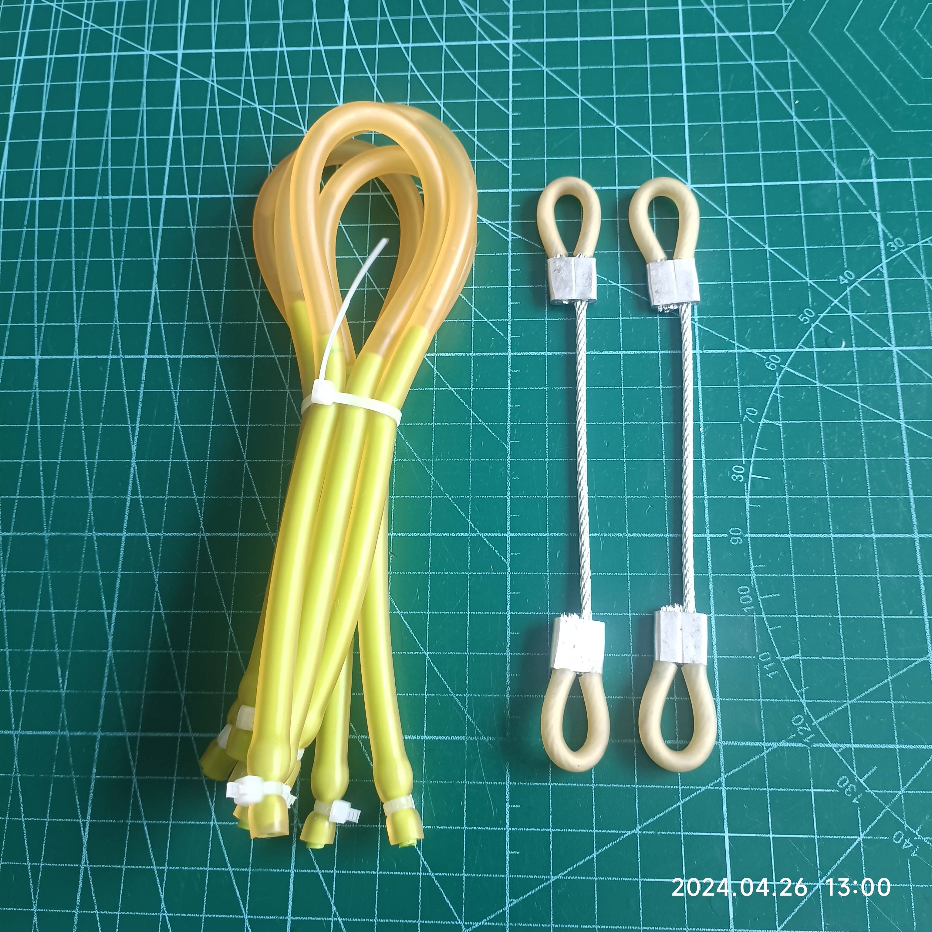2 wires + 4 3070 leather bands green