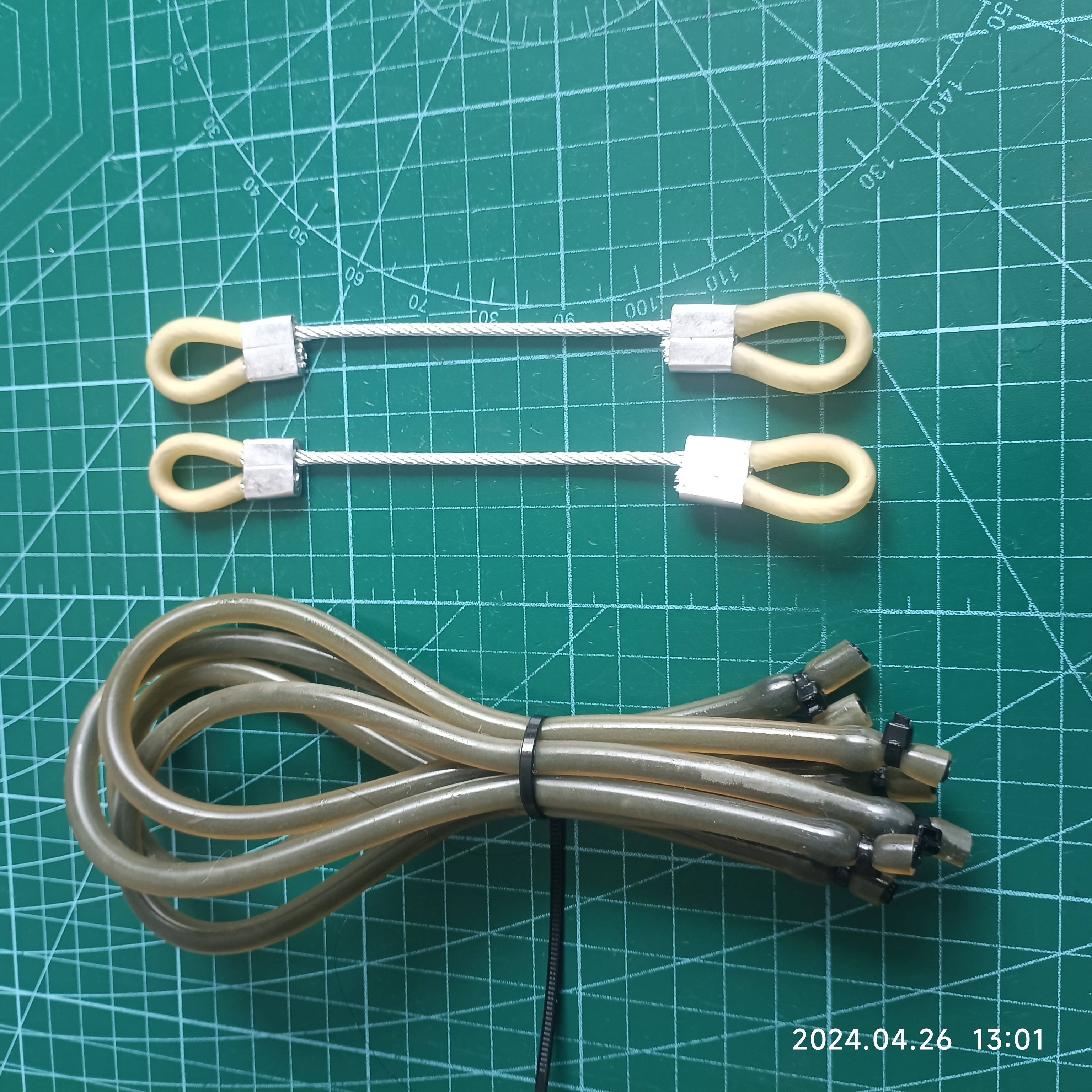 Two steel wires plus four 3060 double cortex black