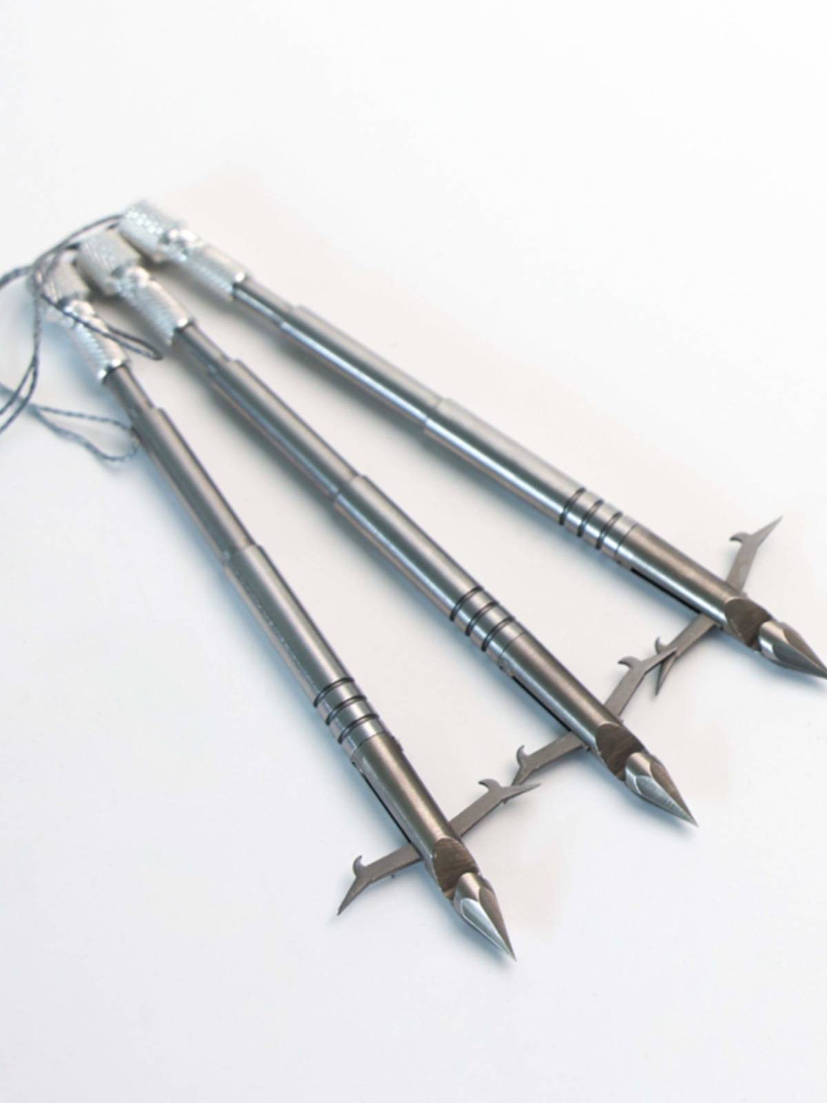 Four -edged Mang Mang Flying Eagle Bow Shooting Fish Deep Water Dart Flying Shark Dart Six Mid -edge Nightmare 6mm Armor
