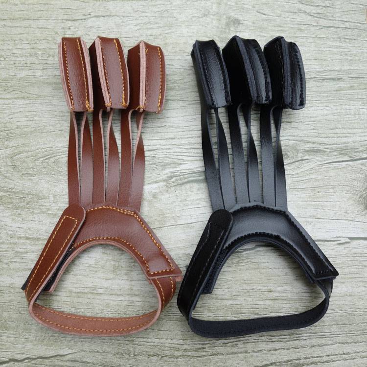 Bow, arrow, archery, finger guard arm three fingers black widow, the same archery, fingers finger beauty hunting bow protector protective gear