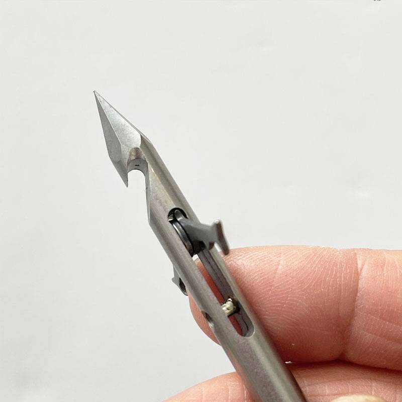 28 grams of deep water integrated fish dart 440c six -edge whale ride whale four -edge strong magnetic heavy weight darts slingon slingshot 39 fishing wheels