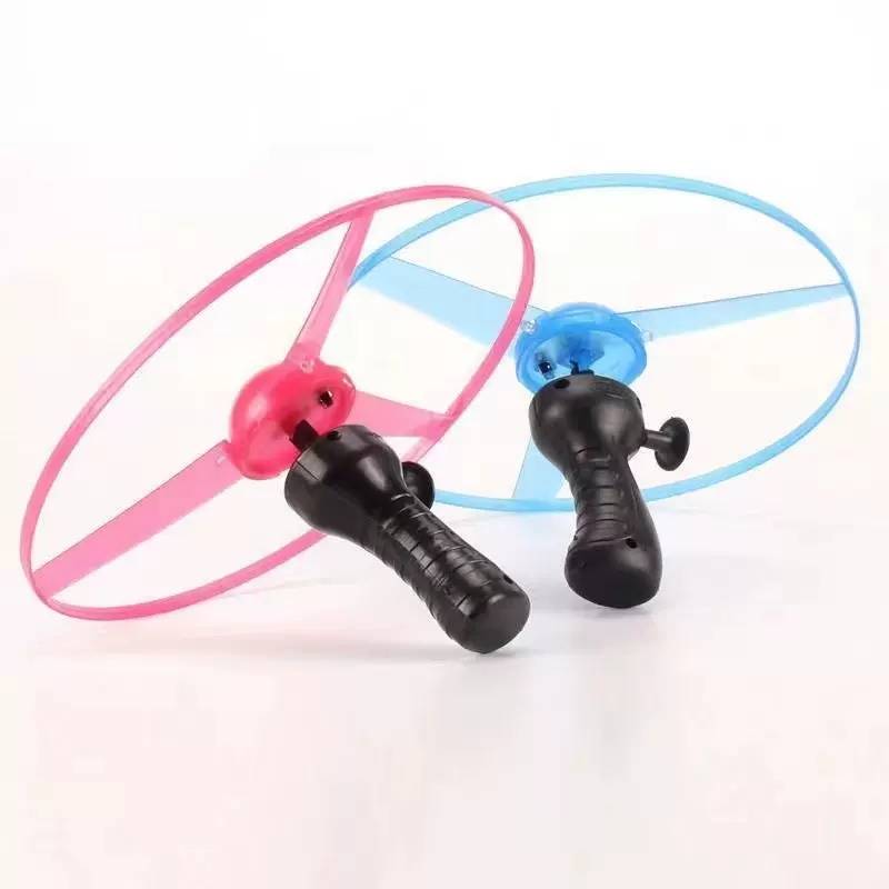 Hand -pulling bamboo dragonfly toy ejection flying disk Children flying saucer Tian Xianzi children outdoor interactive Internet celebrity