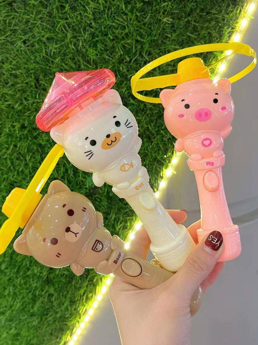 Student gifts outdoor flying tray toy gymnoma flying disc bamboo dragonfly square hot selling children's toy gun 3-6