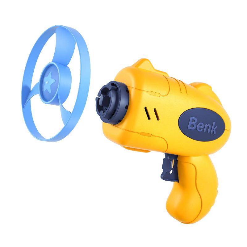 Children's toys Light Bamboo Dragonfly Ejacked Pistol Rotating Fighting Flying Flying Flying Night Market Source Source