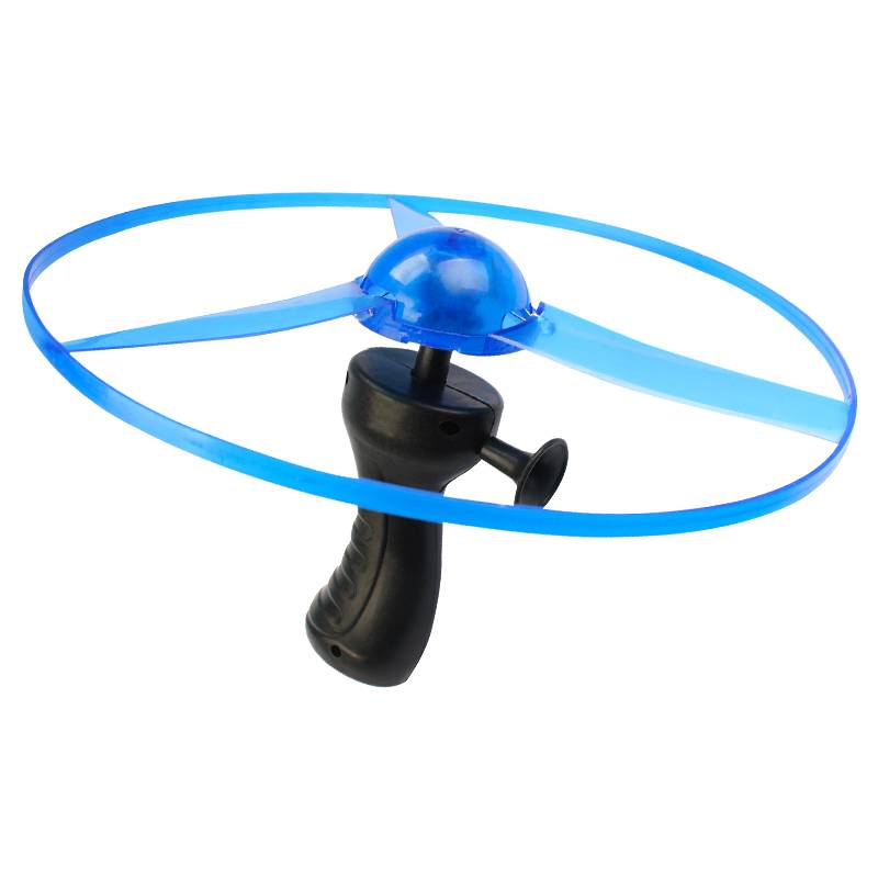 Lighting large pull -line flying saucer Fighting disk children's toys Flying Fairy Night Market Stalls Small Gifts Free Shipping