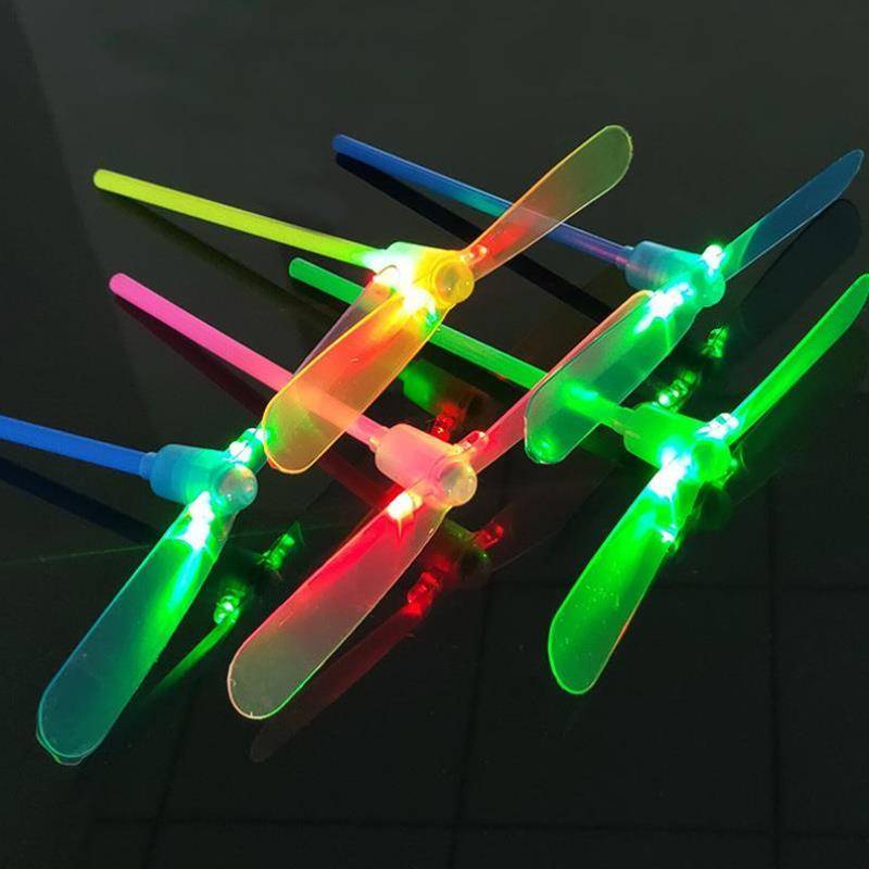 Hand Classic Girl Outdoor Dragonfly Fairy Rotating Toys Rotating Flying Flying Boys Bamboo Banta Gift Park