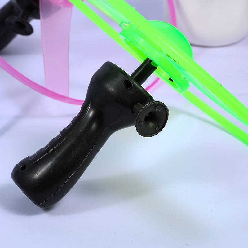 Children glowing toy large flying plate pull line pull line children's flash toy flash line flying tray flying saucer