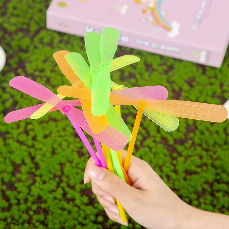 Bamboo Dragonfly Noses Old Big Flying Fairy Fairy Children's Toys Outdoor Firewater Push Flying Disk Pulling Flying Hand Rubbing