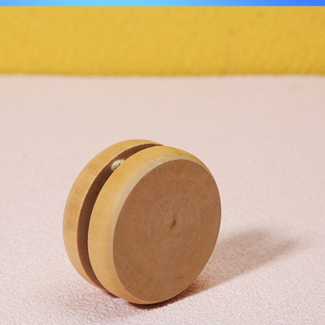Low MOQ Custom LOGO Engraved Silk Screen Printed Promotion Kids Gifts Wooden Yoyo Toys For Children