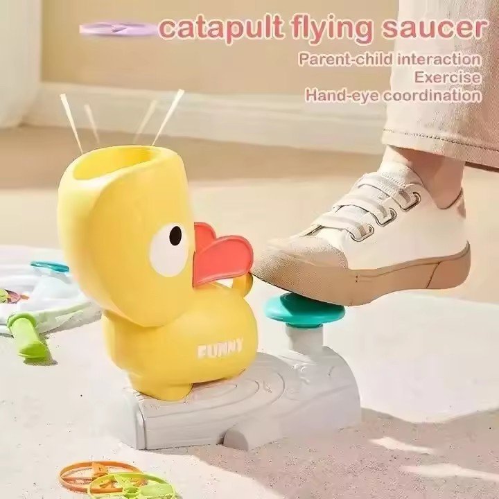 Hot Selling Flying Ufo Disc Launcher Catch Ejection Foot Stepping On Flying Saucer Children's Outdoor Sports Toy Flying Disc Set