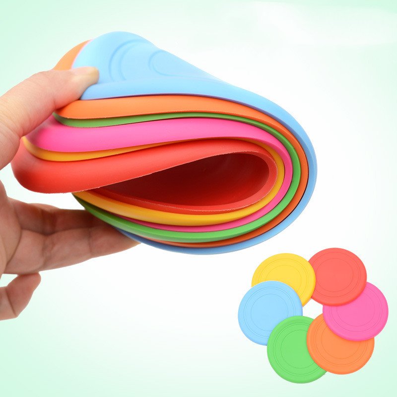 Dogs Flying Disc Toy Pet Outdoor Playing Lawn Game Disk Flyer for Kindergarten Teaching Soft Pets Dog Silicone Colorful Tray
