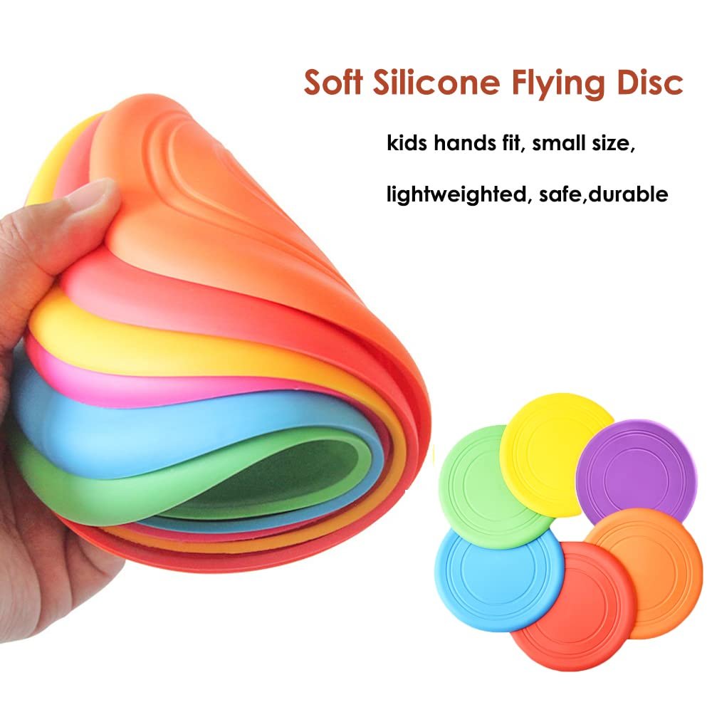 Pet supplier silicone flying disc toy outdoor playing lawn game 17 * 17 *0.7 cm 55g blank mini flying disc silicone