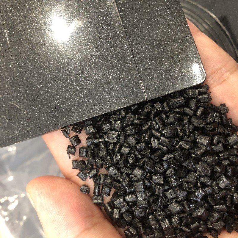 Masterbatch Pantone DIY Polypropylene PP Based Color Black Masterbatch Glittering for Frisbee Different Application 4% Customize