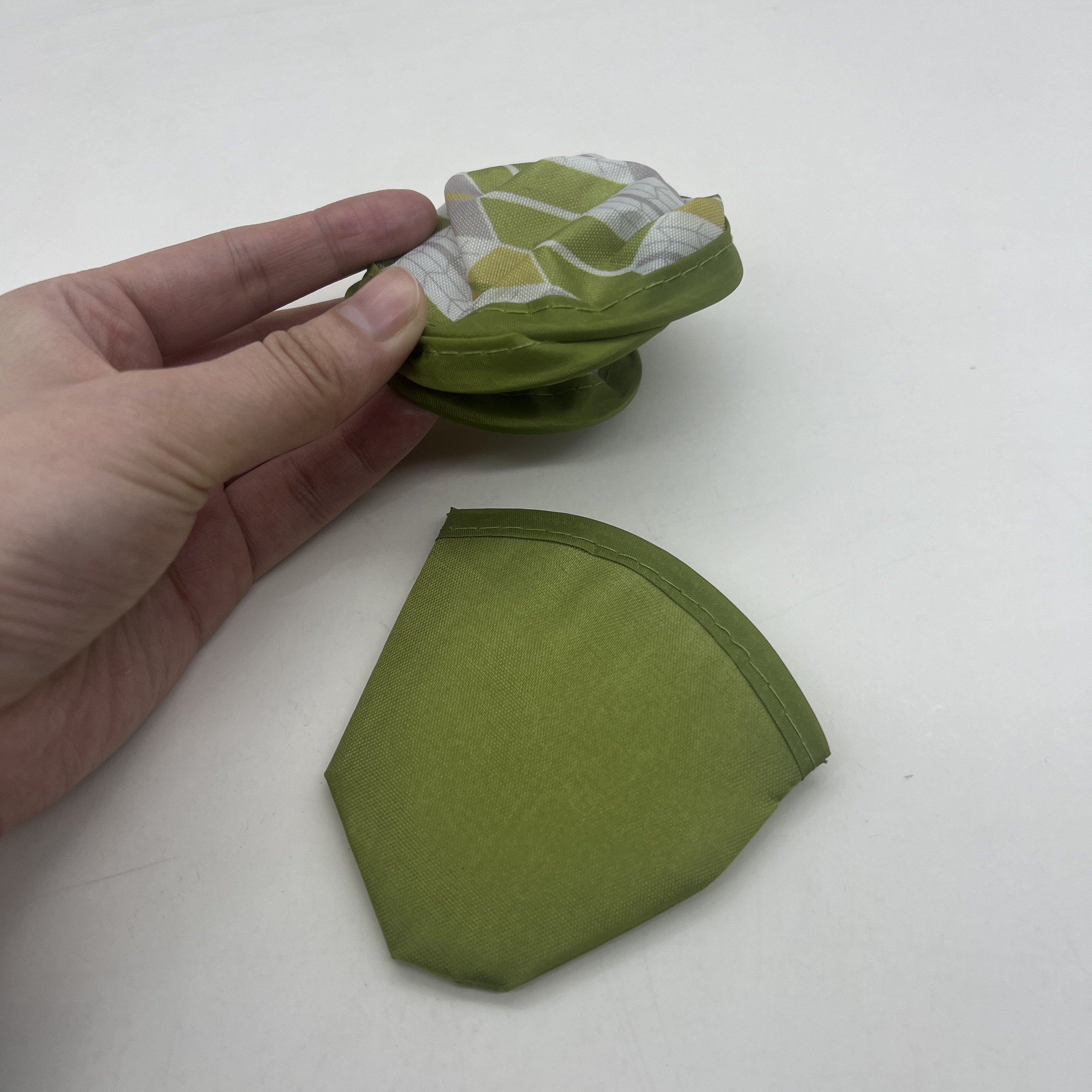 Custom Collapsible Frisbeed Foldable Flying Handheld Fan Fold Up Nylon Flyer Folding Disc With Pouch