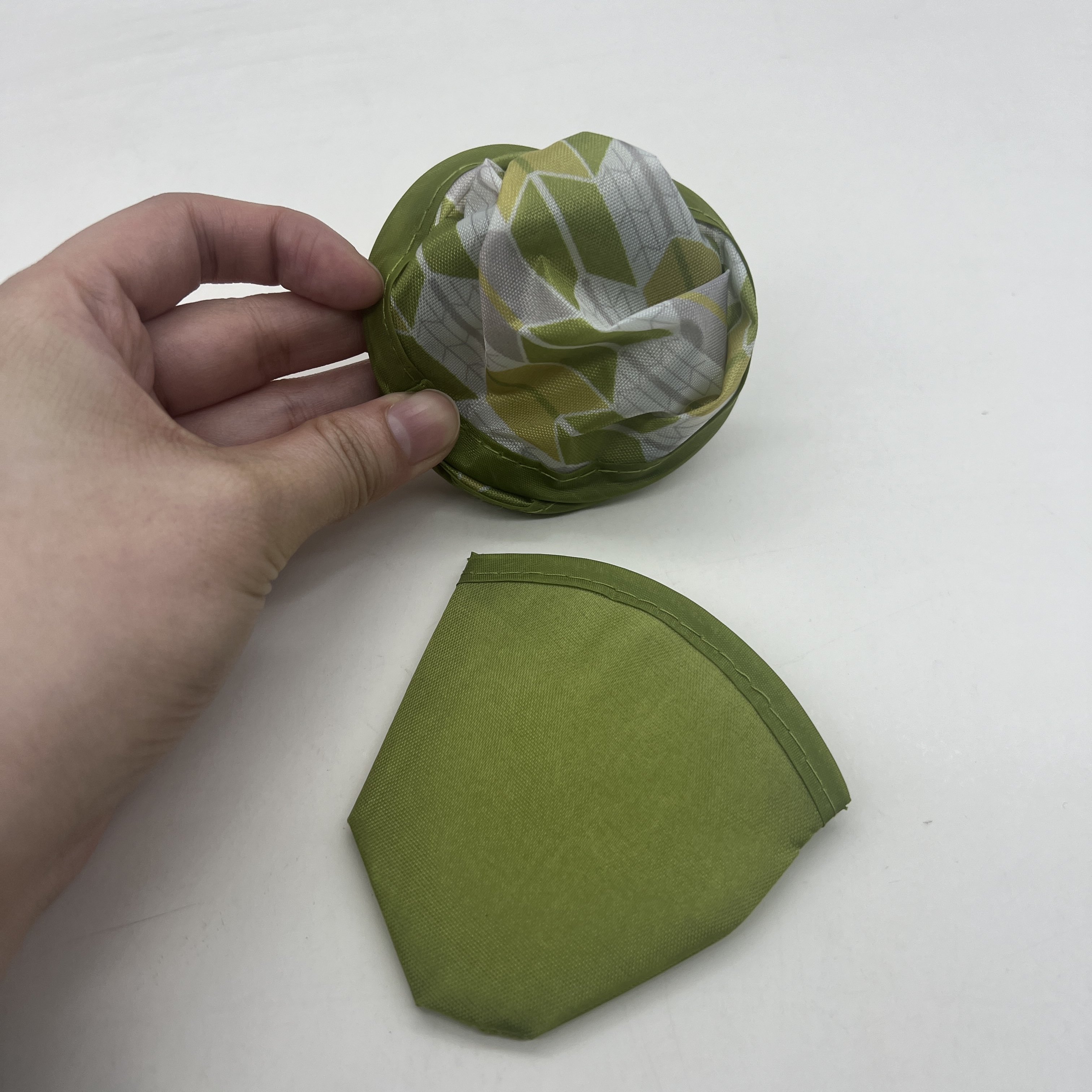 Custom Collapsible Frisbeed Foldable Flying Handheld Fan Fold Up Nylon Flyer Folding Disc With Pouch