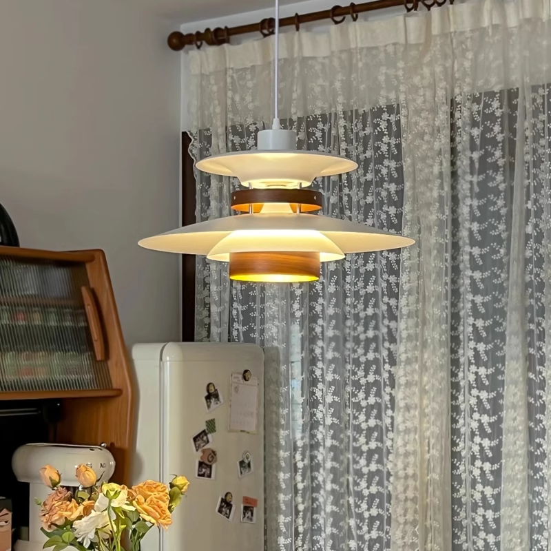 Nordic restaurant lights Japanese cream style bedroom bedside retro minimalist bar frisbee chandelier