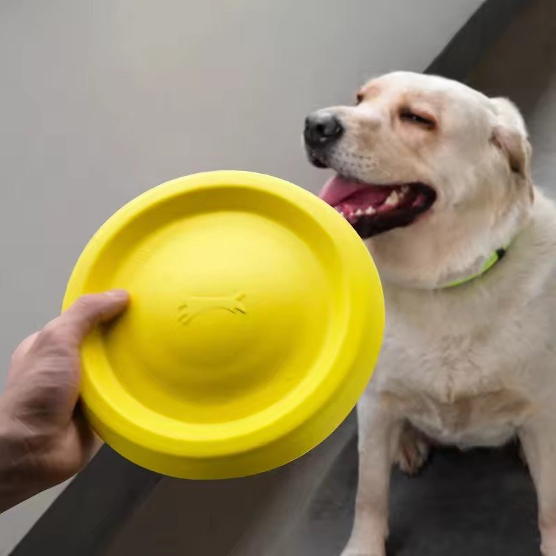 Wholesale High Quality Dog Frisbeed Toy Flying Soft Rubber Flyer Toy Disc For Dogs Durable Lightweight Interactive Dog Toy
