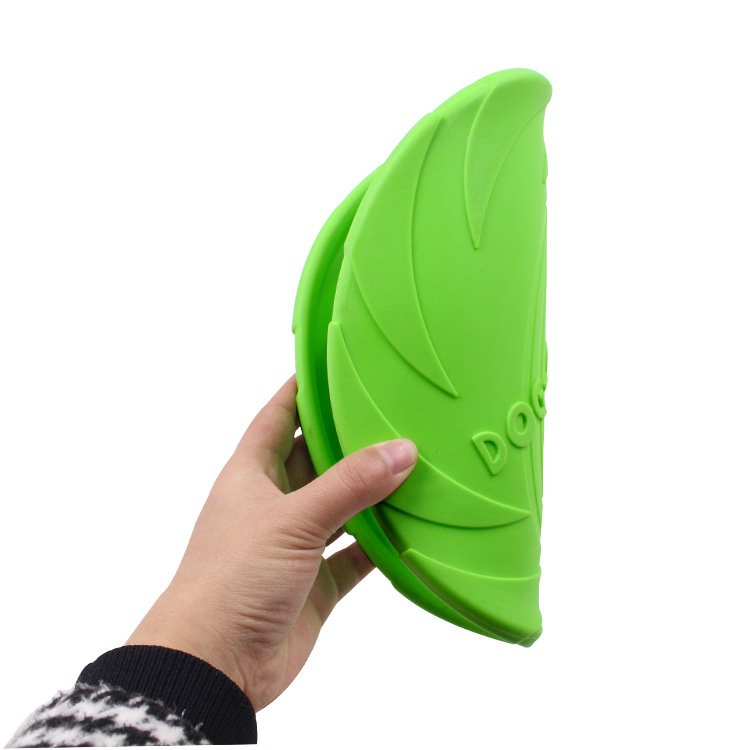 LM0052C TPR Pet round plate Big dog nibbling on UFO Interactive pet training toys Pet supplies