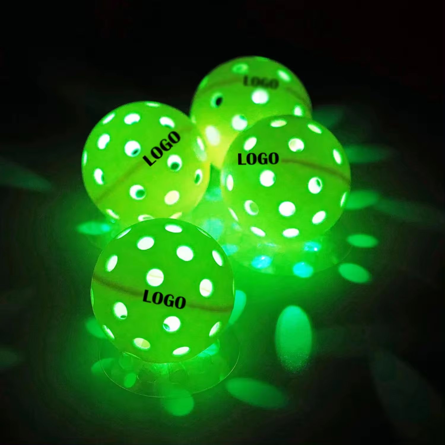 LED Light up Pickleball Balls Outdoor 40 Holes Green Light Pickleballs Glow In The Dark Pickleball Balls