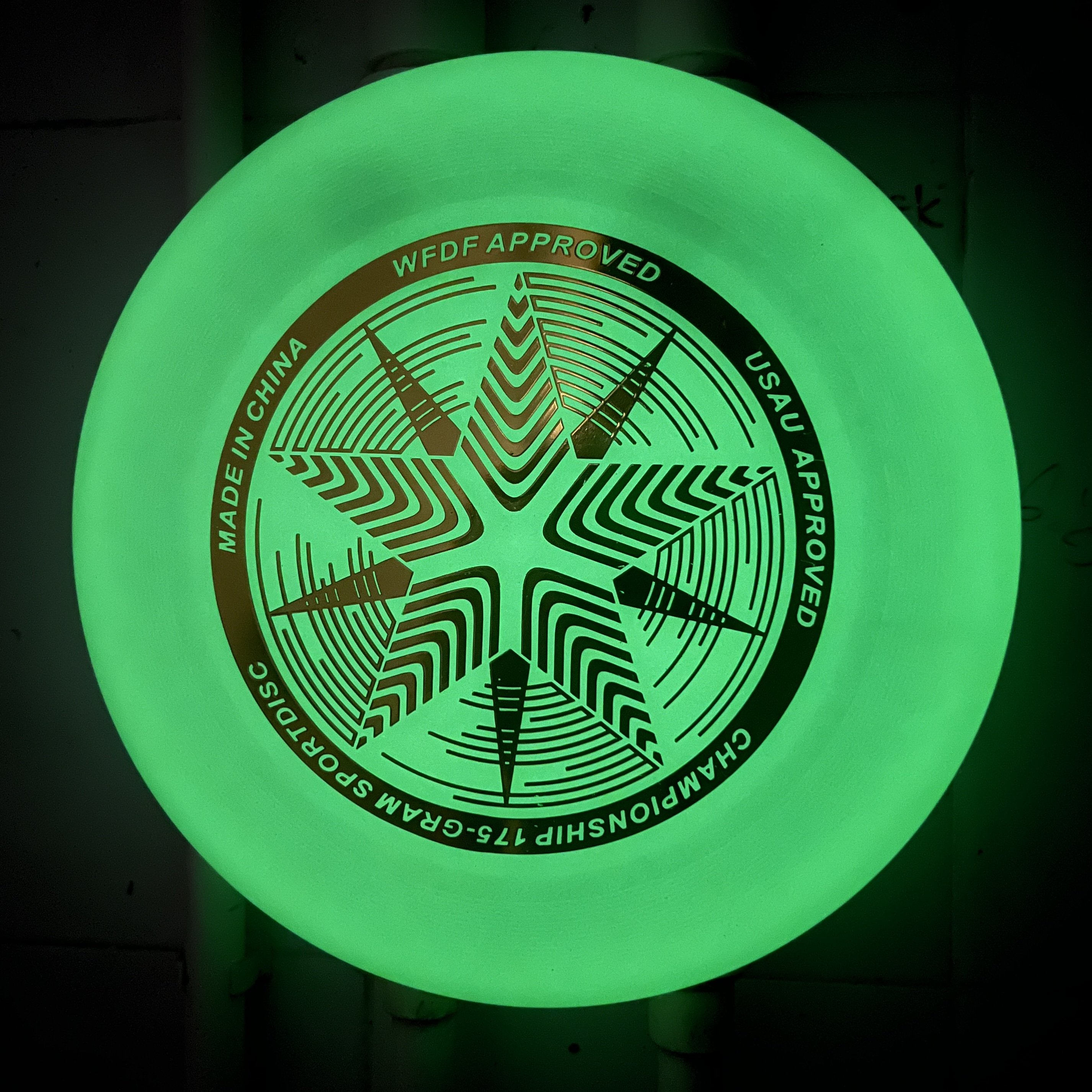Factory customize Ultimate Frisbeed Luminous Light Up Series Glow in the Dark Frisbeed Tournament Team Outdoor Sports Frisbeed